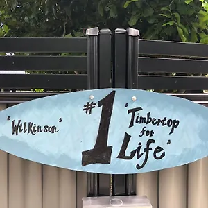 Homestay Timbertop For Life, Gold Coast